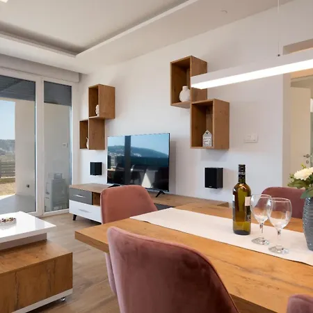 Matteo 2 Apartman *